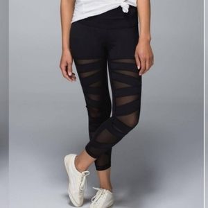 Lululemon Black High Times Tech Mesh Leggings Sz 8- Pre-owned